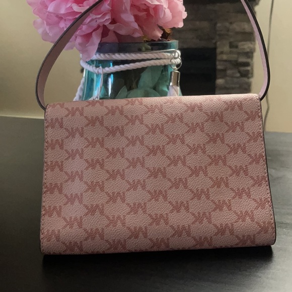 NWOT BEAUTIFUL MICHAEL KORS WALET-BAG - Picture 4 of 5